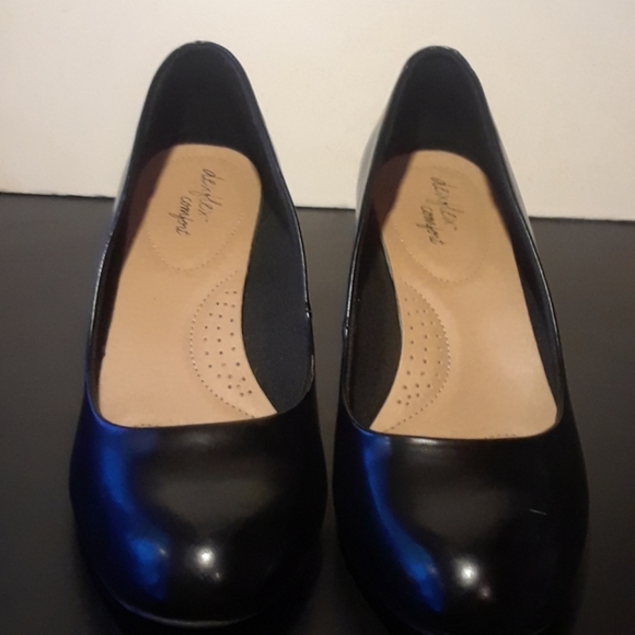 Black heels - Picture 2 of 6